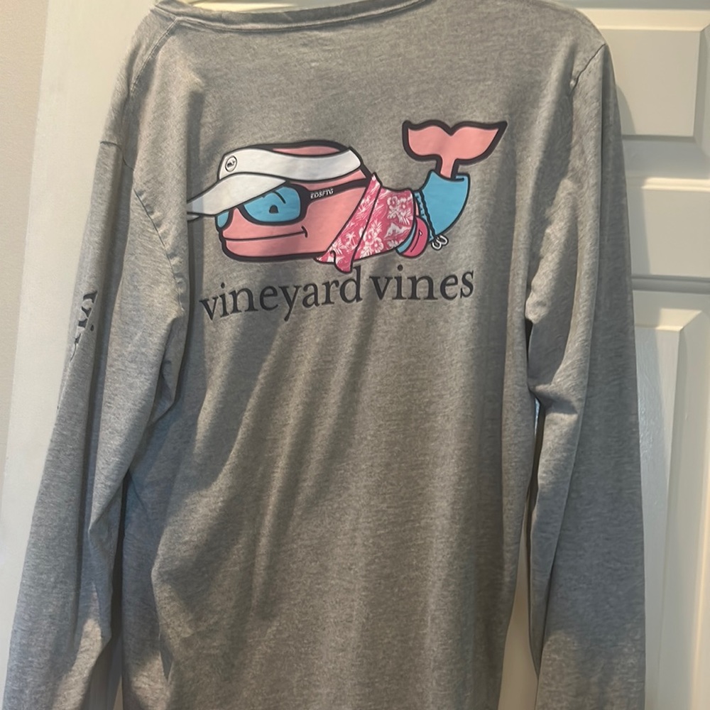 Vineyard Vine, long sleeve t-shirt, size L